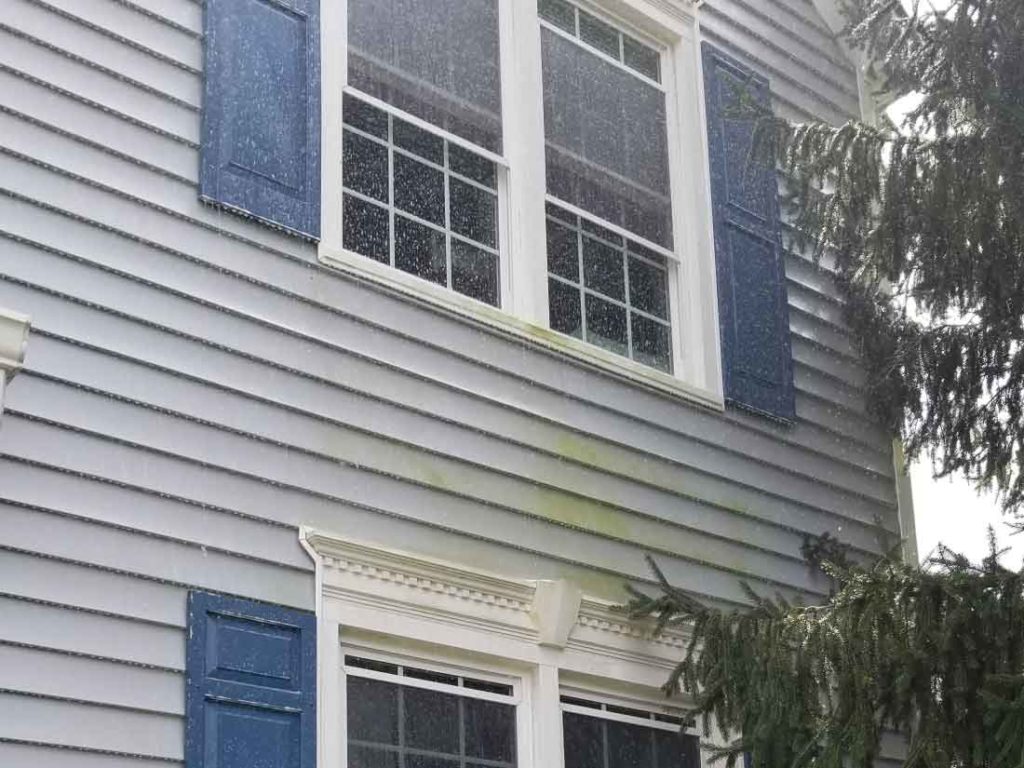 House Wash Before, Partial House Washing, Results